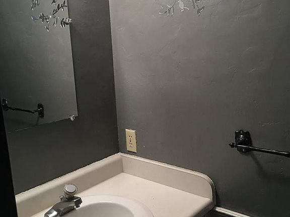 4th image of 1404 Coronado Dr