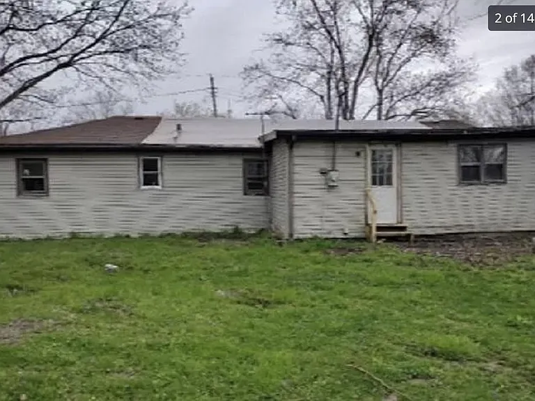 7609 E Devonald Ave — Photo 3