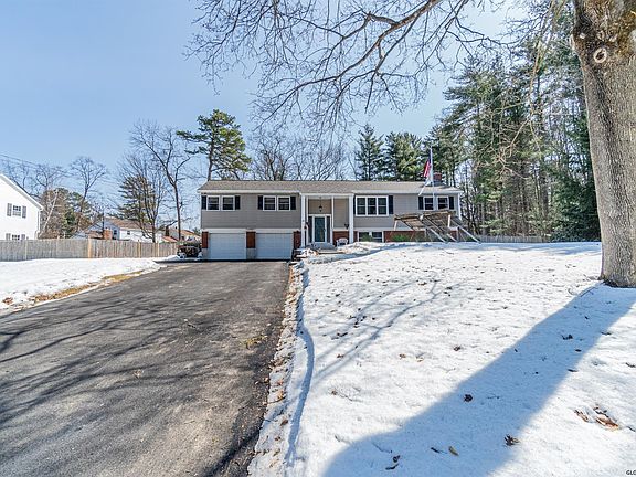 2nd image of 18 Hillcrest Dr