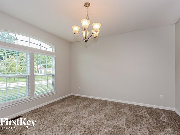5th image of 1429 Woodbury Glen Dr