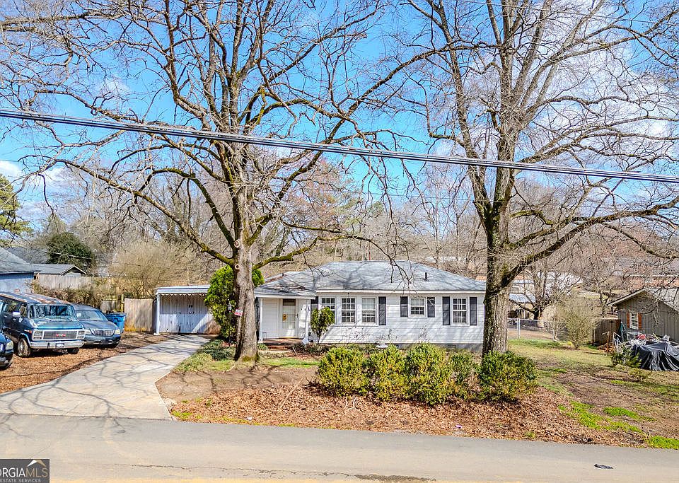 1st image of 8 Pinecrest Dr NW
