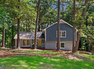 1915 Lisa Ln, Riverdale, GA 30296
