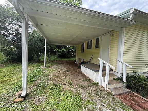 4th image of 706 Bland St
