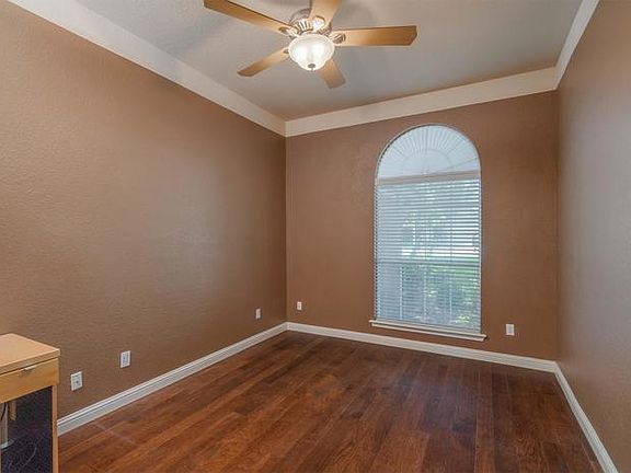 5th image of 3012 Lynnbrook Dr