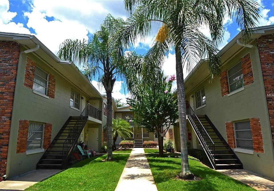 1st image of 3026 Fairway Ln APT C