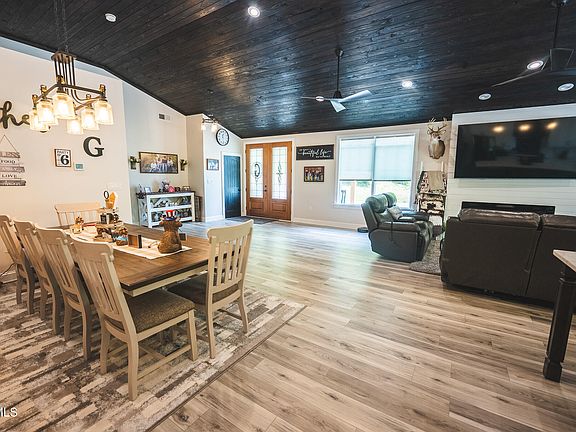 26th image of 622 Earls Hollow Rd