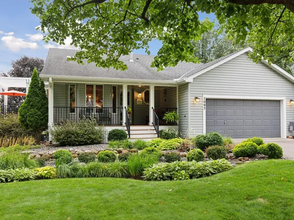 7095 Deerwood Ln N, Maple Grove, MN 55369