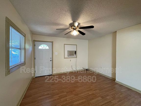 4th image of 1208 N Willow St