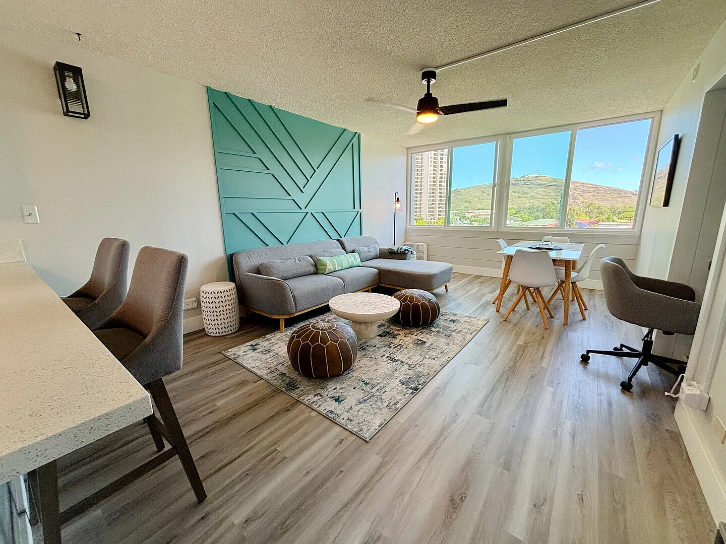 Chic Salt Lake 2-Bedroom @ FG — Photo 1