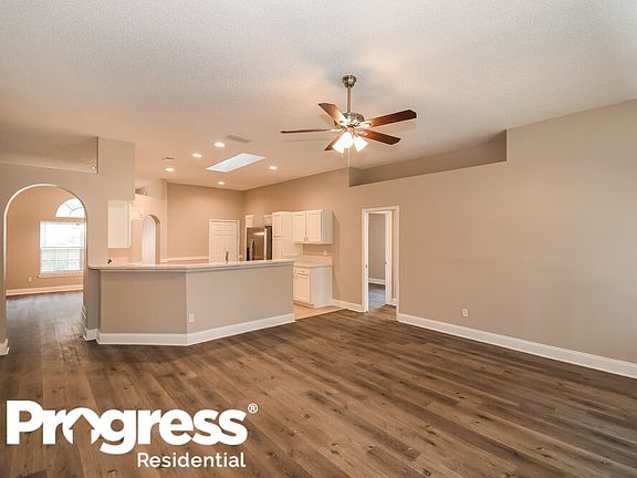 4th image of 5994 Otter Creek Ct