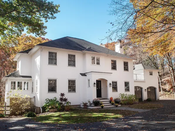 18 Cardinal Court, Ridgefield, CT 06877