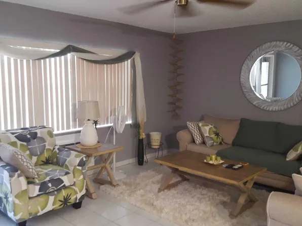 15 Salisbury E #A, West Palm Beach, FL 33417