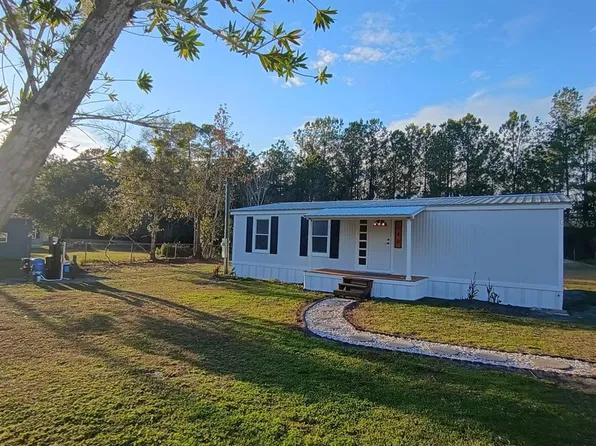 140 Coolwater Ave, Satsuma, FL 32189