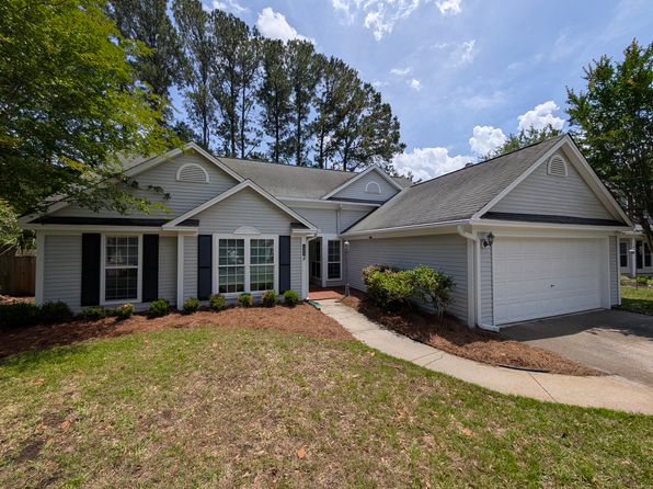 1954 Oak Tree Ln