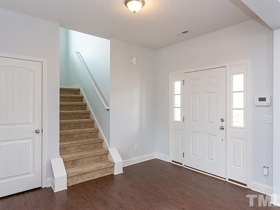 5th image of 921 Beech Glen Dr