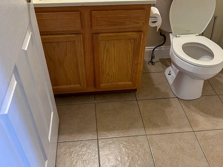 Main Floor Full Bath with Tub/Shower Combo