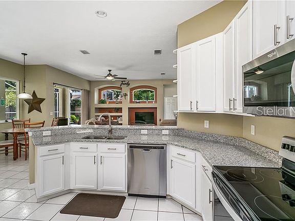 4th image of 1130 Lumsden Trace Cir