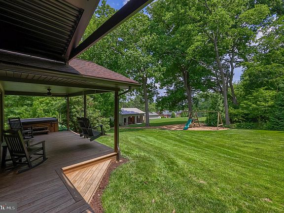 4th image of 3174 Grande Oak Pl