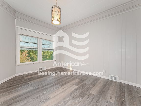 5-Dining Room