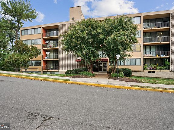 2nd image of 4 S Van Dorn St APT 401