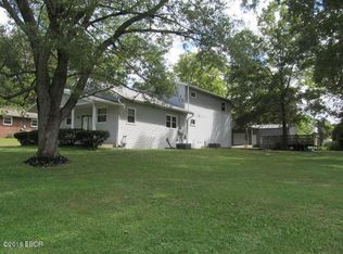 501 Liebengood Rd, Mount Vernon, IL 62864