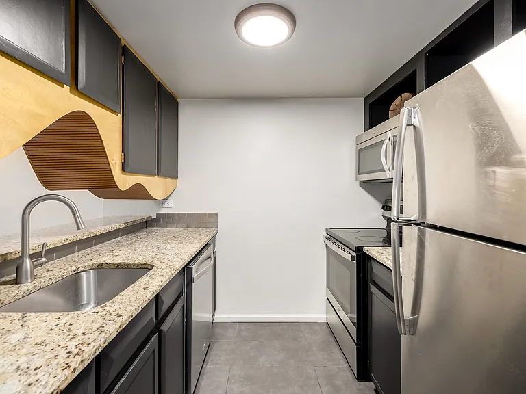 1265 Elizabeth St #305 — Photo 16