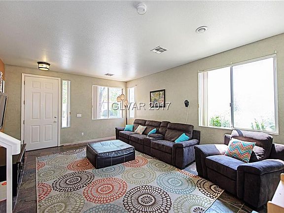 4th image of 814 Rocky Park Ct