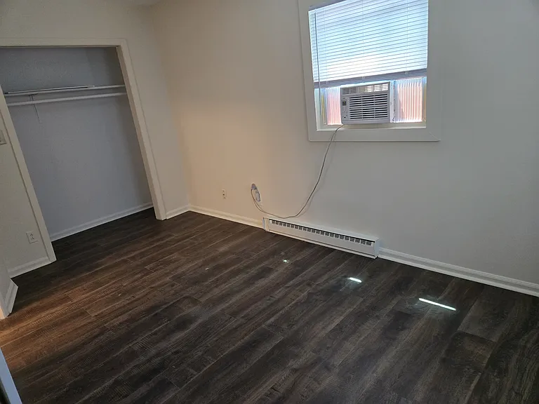624 Middle St #A — Photo 8