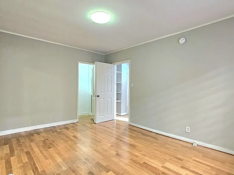 1022 S Norton Ave #B — Photo 22