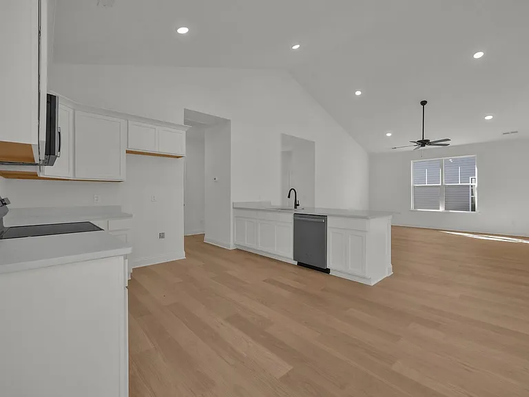 6579 Elizabeth Ann Way — Photo 15
