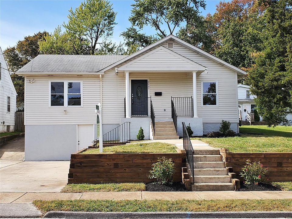 2nd image of 2237 Sims Ave