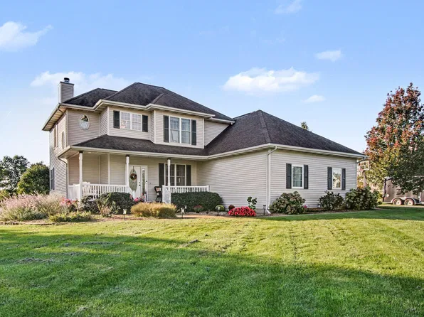50762 Rebecca Dr, Paw Paw, MI 49079