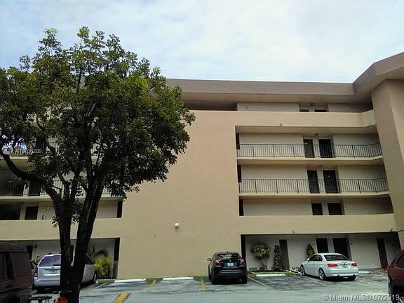 2nd image of 816 NW 87th Ave APT 404