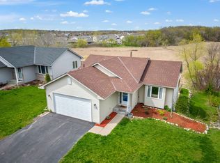1538 Deerfield Rd, Waconia, MN 55387