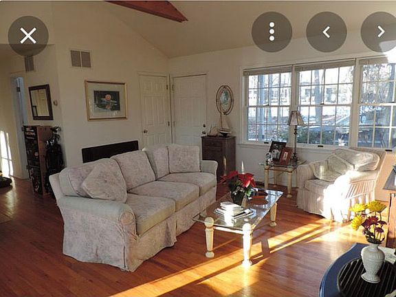 3rd image of 37 Tyrone Dr