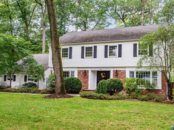 234 Navajo Ct, Wyckoff, NJ 07481