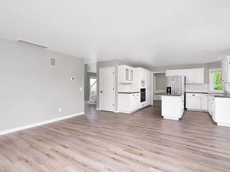 16742 NW Dublin Ct — Photo 11