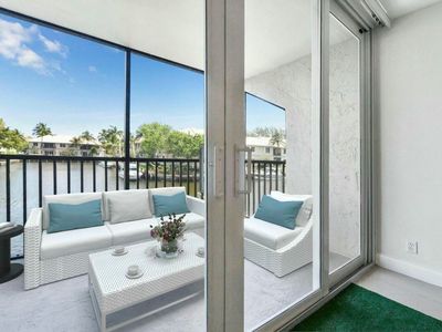 6 Royal Palm Way #211, Boca Raton, FL, 33432
