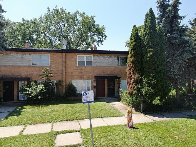 1st image of 645 W 80th St