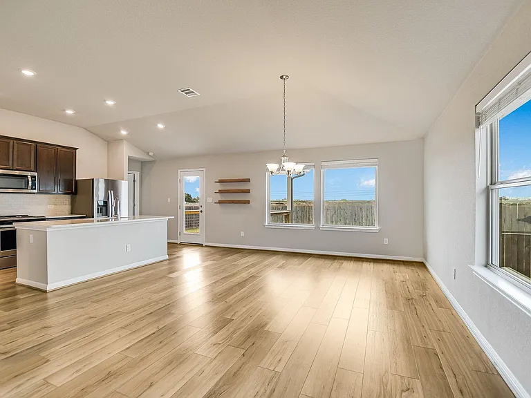 309 Chickasaw Ln — Photo 4