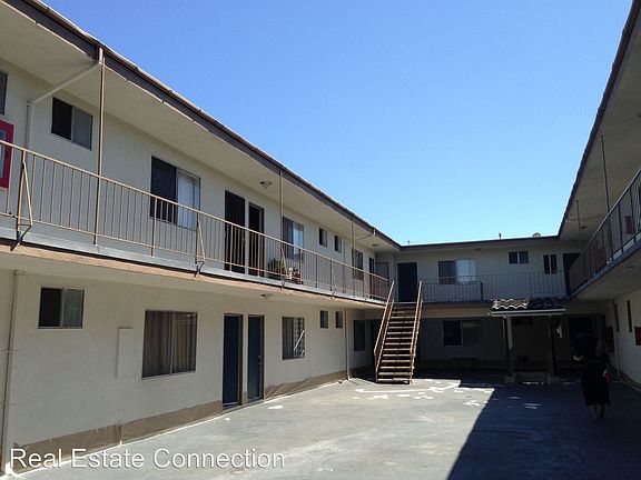 5th image of 4012 W 129th St APT 33