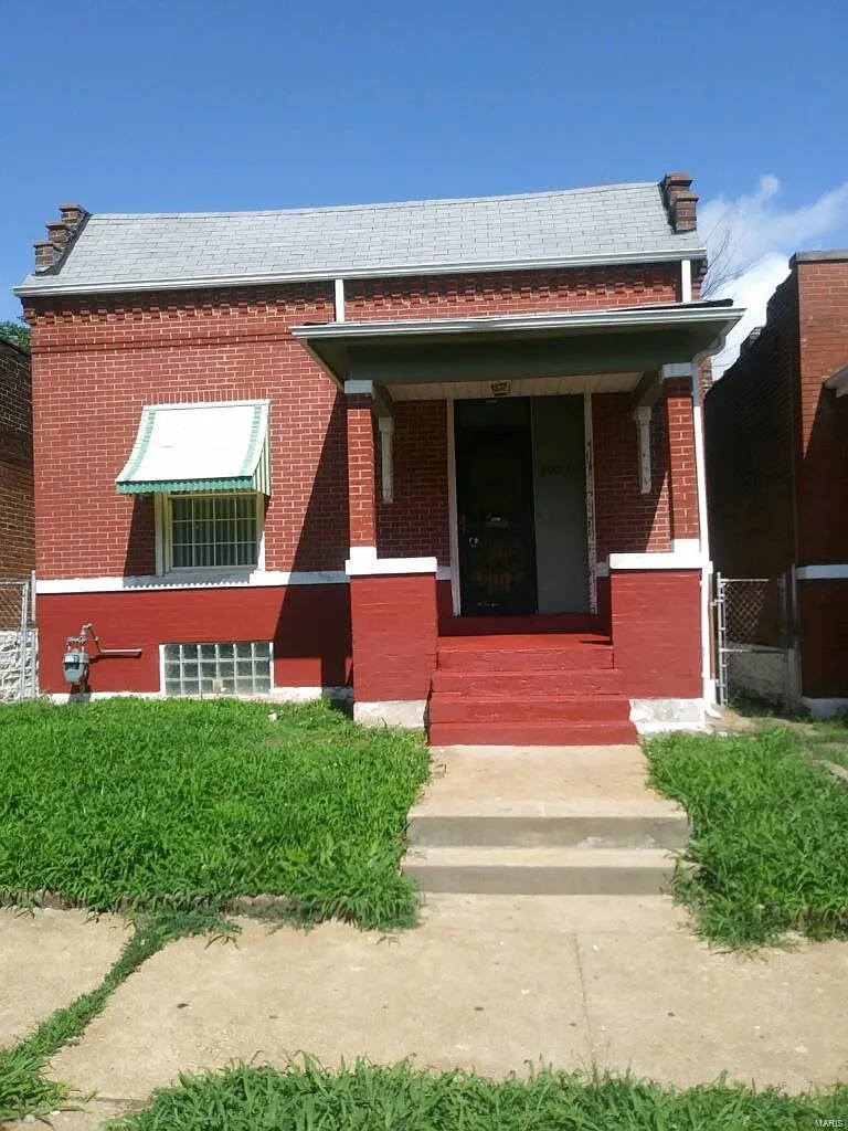4023 N Taylor Ave photo 1