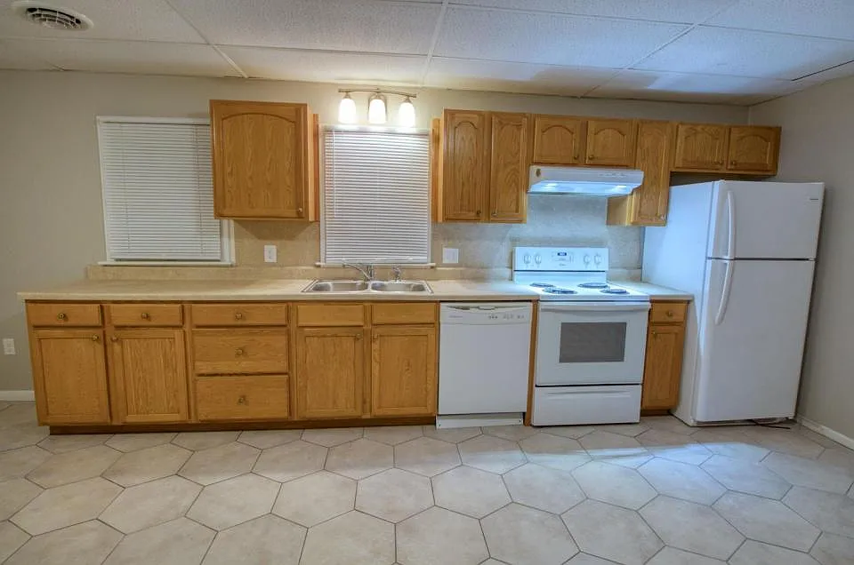 401 Franklin Hts #1