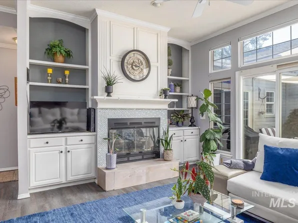 236 E Masters Ct, Boise, ID 83706