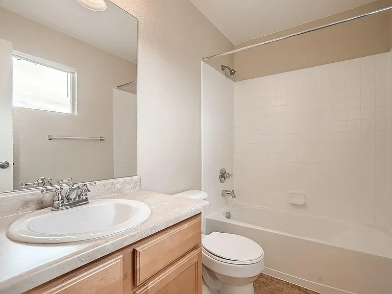 140 Jackson Dr — Photo 18