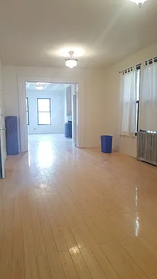 Rented by Urban Realty NYC | media 28