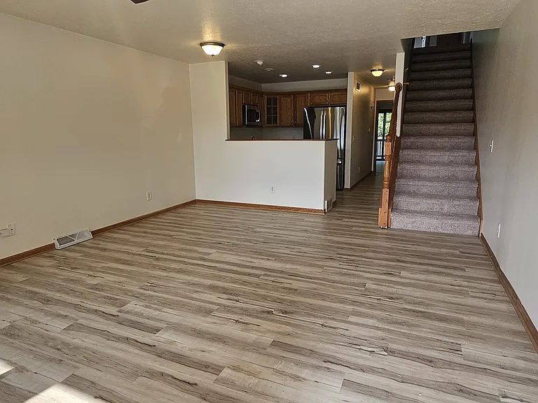 904 Liberty St — Photo 4