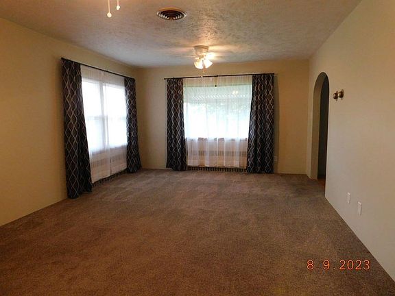 3rd image of 1121 E B Street