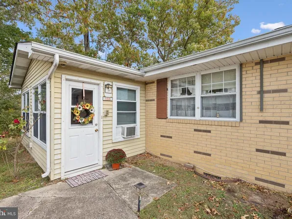 156 Elmtowne Blvd, Hammonton, NJ 08037