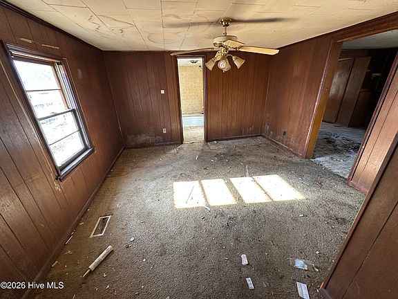 4th image of 10281 Gibson Road